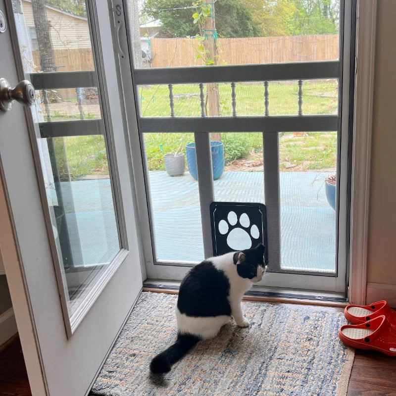 Secure and Stylish Pet Door - Furrykittypuppy